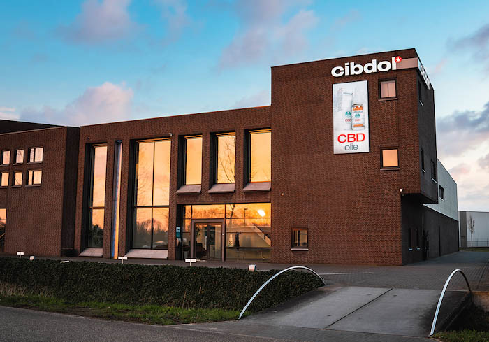 CIBDOL LANCE UNE FORMULE RÉVOLUTIONNAIRE D'HUILE AU CBD 